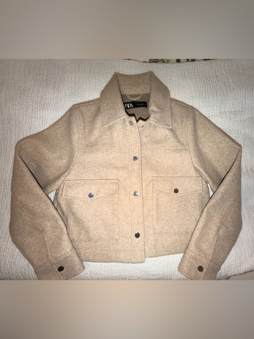 ZARA Cropped Utility Jacket – Soft Beige - Picture 4 of 13